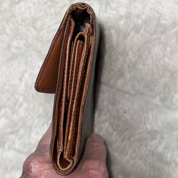 LV Giveaway ๐๐๐๐Louis Vuitton Vintage Monogram Small Wallet๐ซถ๐ซถLV GIVEAWAY ๐ซถ๐ซถ๐ซถ๐ซถ๐ซถ - Picture 8 of 13
